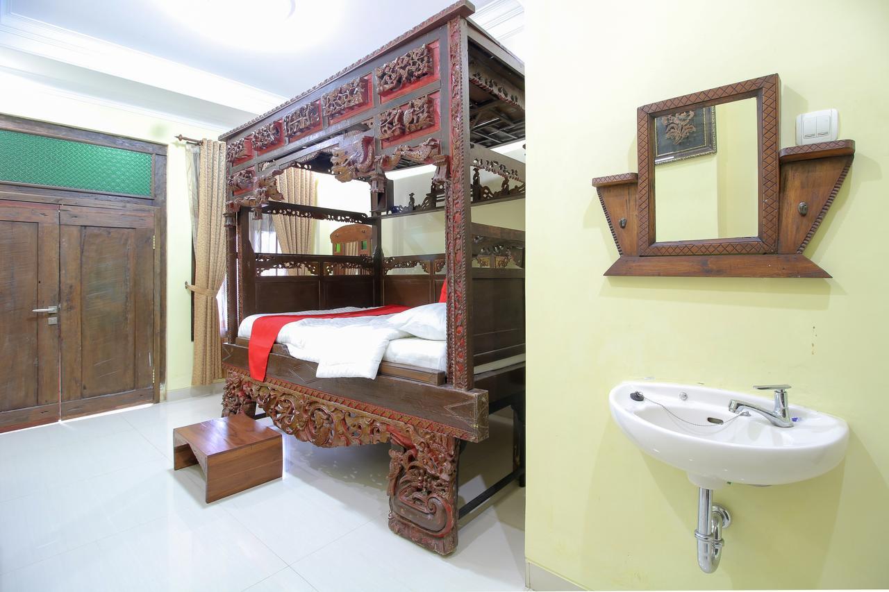 Reddoorz Plus @ Maguwo Kalasan Exterior foto